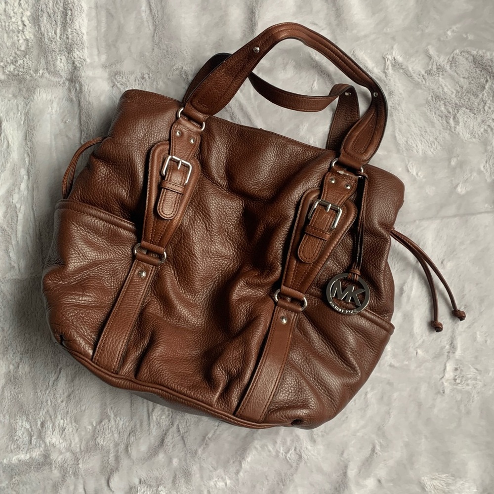 Beautiful brown leather Michael Kors bag.